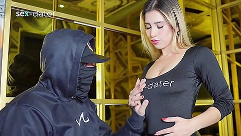 Un Fan Que Conoci Por Sexdater Gana La Oportunidad De Darme Con Su Gran Verga Gran Verga