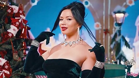 Scarlett Alexis Unwrapped